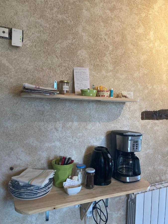 Le calme à la campagne Besson Exterior foto